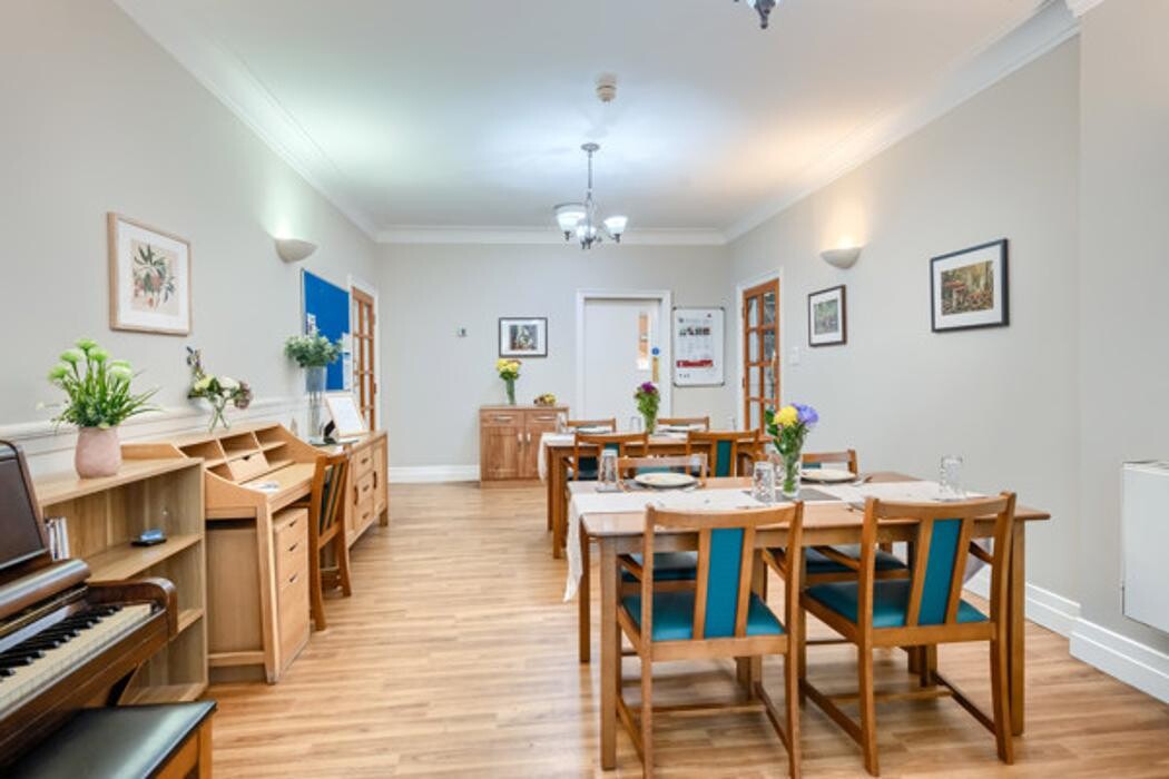 Images Abbeyfield, Middleton House