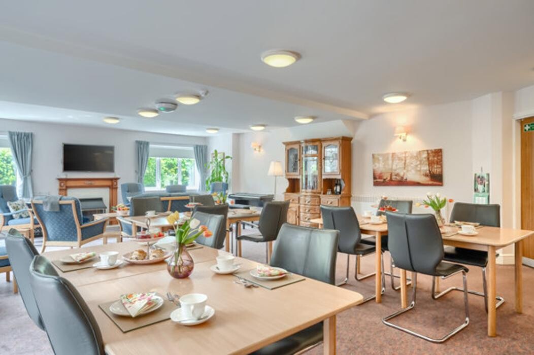 Images Abbeyfield, Holloway House