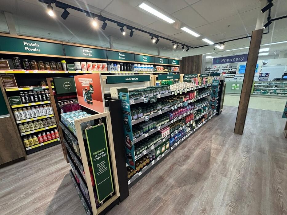 Images Holland & Barrett - Newton Aycliffe Tesco