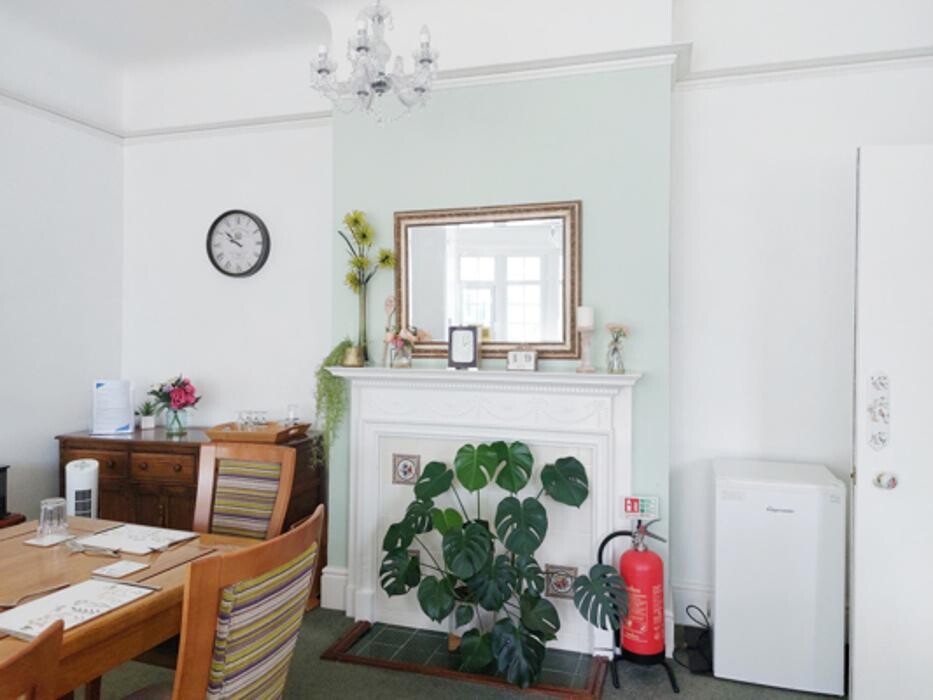 Images Abbeyfield, Privett Farm House