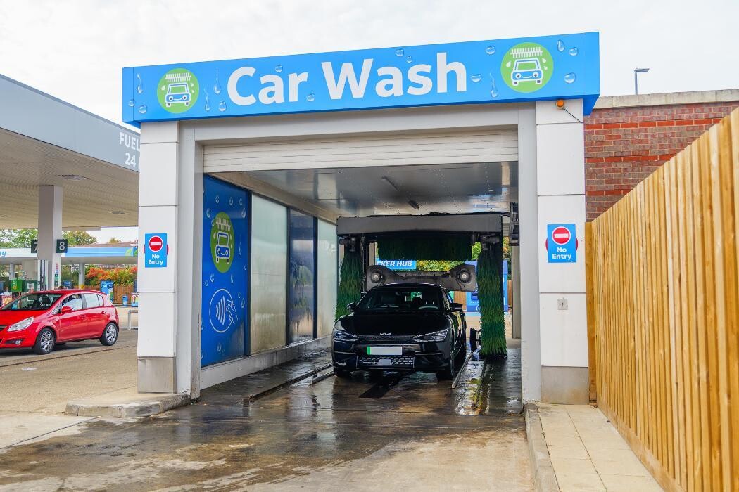 Images MFG Car Wash Centre