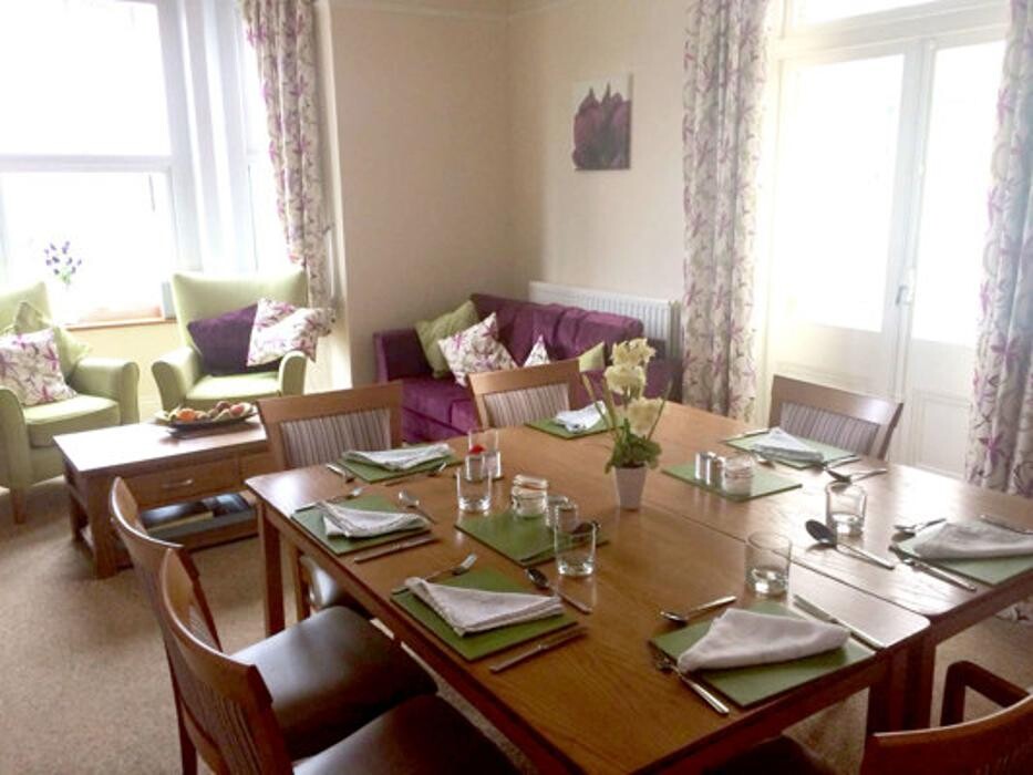 Images Abbeyfield, Avondale