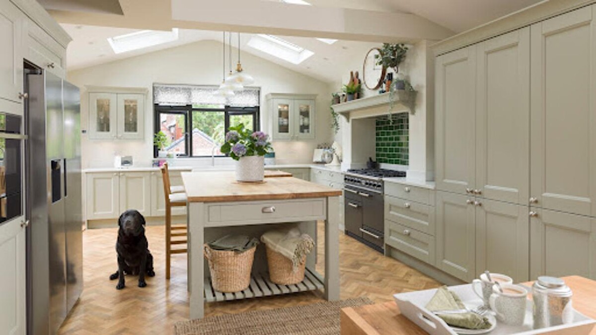 Images Mike Hughes Fitted Interiors