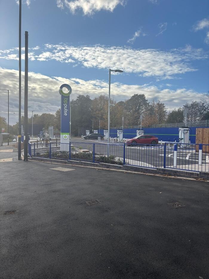 Images bp pulse Charging Station