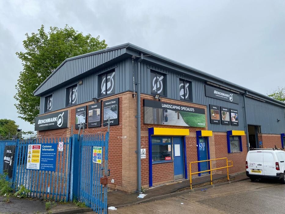Images Jewson Romiley Landscaping Centre (Benchmark Building Supplies)