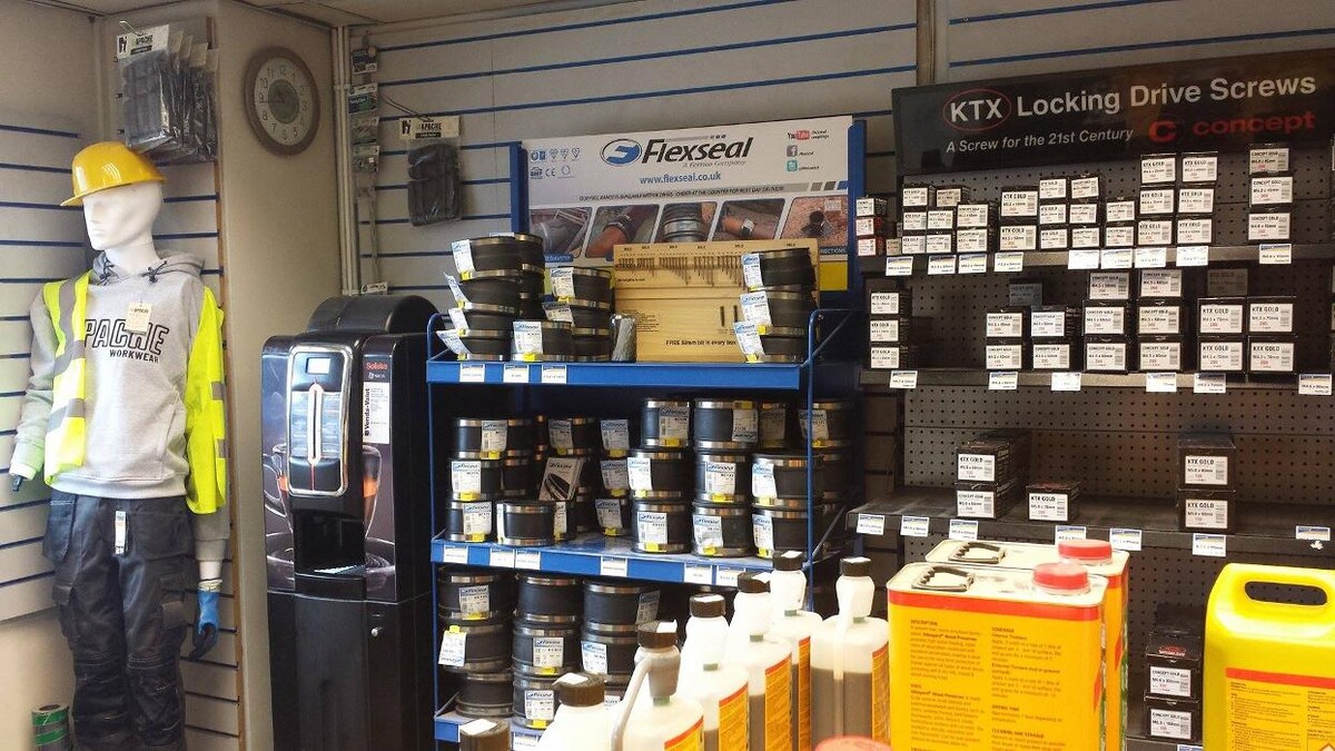 Images Jewson Romiley Landscaping Centre (Benchmark Building Supplies)