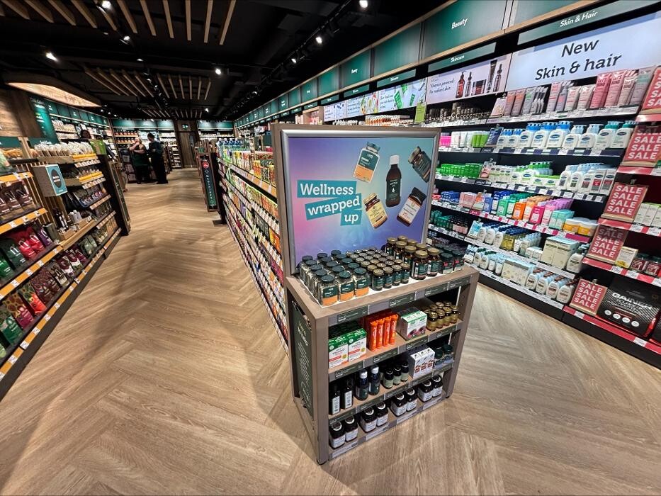 Images Holland & Barrett - Uckfield