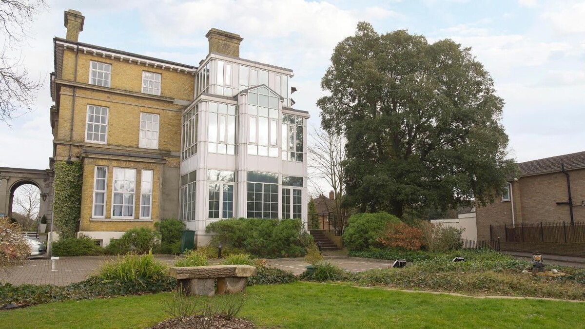 Images Heathland Court Care Home - Bupa
