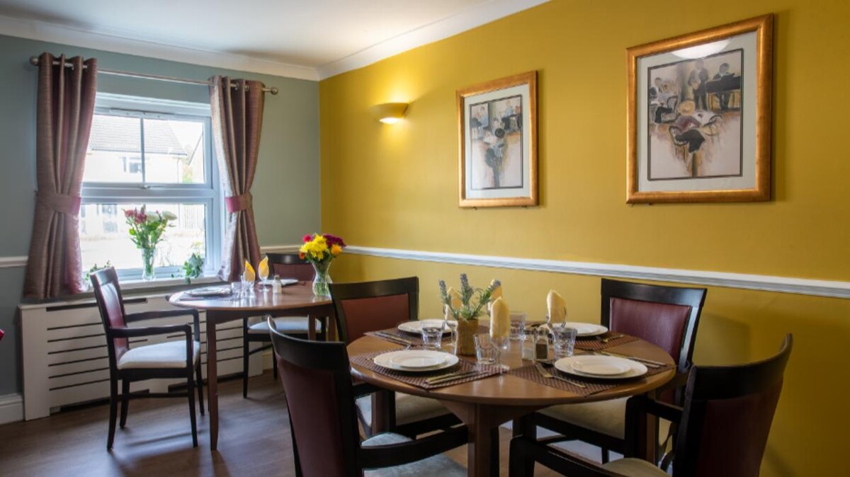 Images Elm Grove Care Home - Bupa