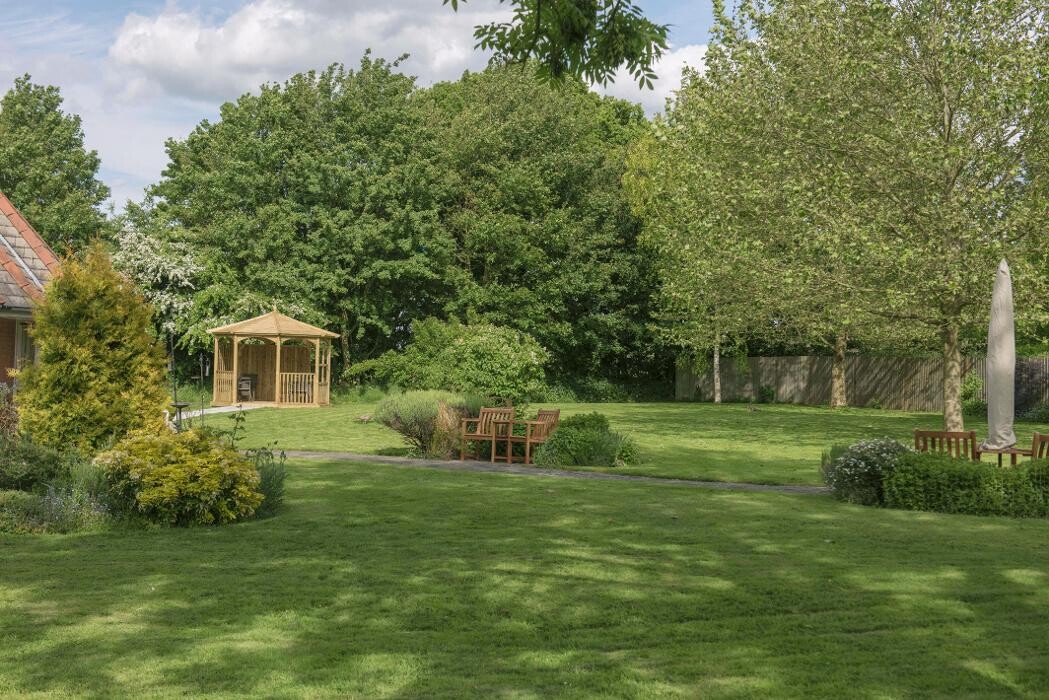 Images Hutton Village Care Home - Bupa