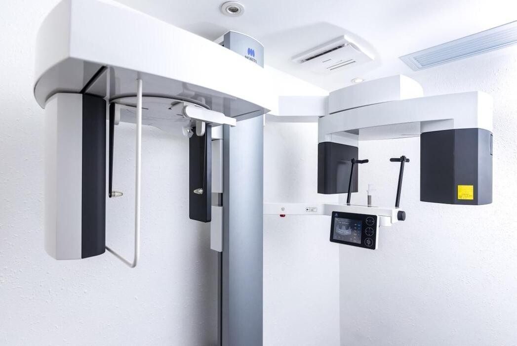 Images Smith & Jain | Dental & Implant | 中環牙醫 Dentist in Central HK
