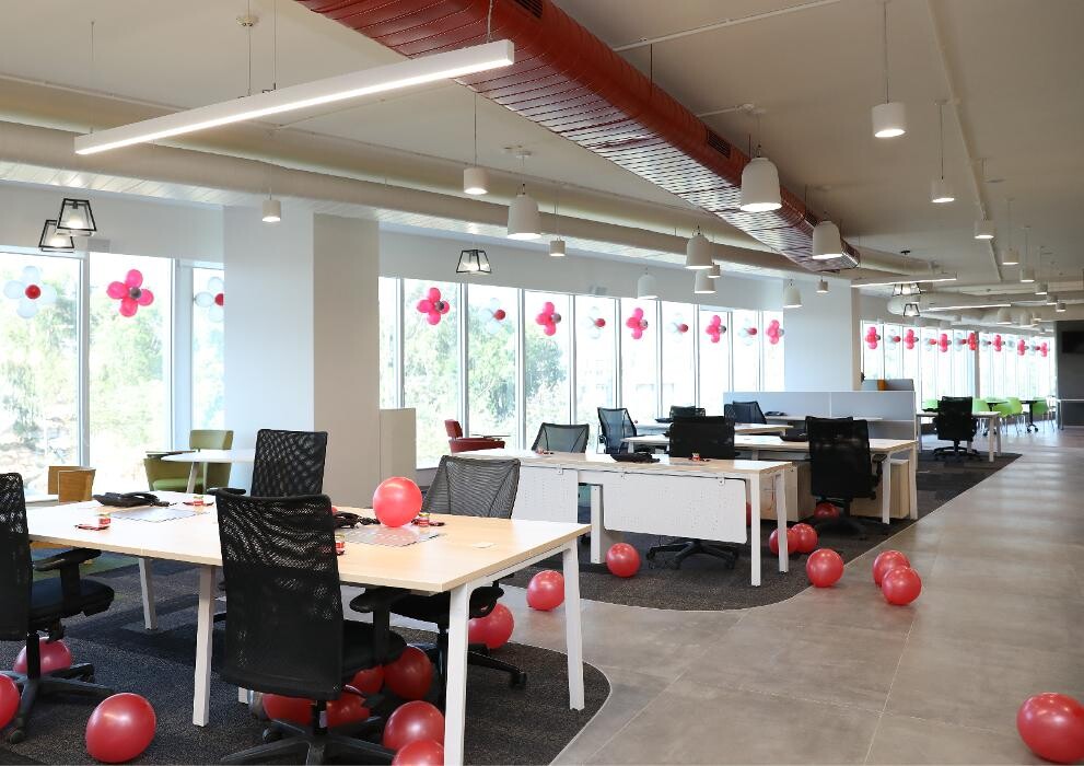 Images Cushman & Wakefield - Commercial Real Estate Services