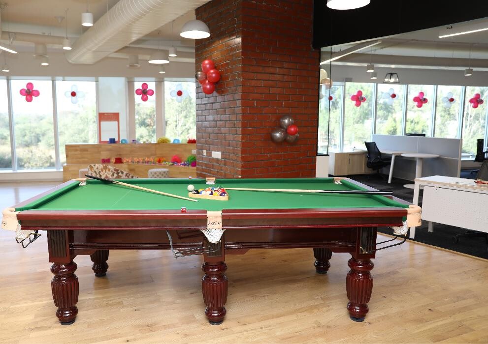 Images Cushman & Wakefield - Commercial Real Estate Services