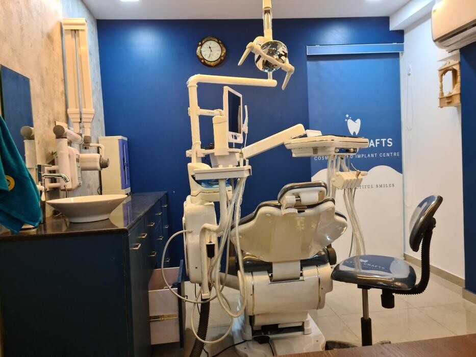 Images Dental Crafts - Cosmetic and Implant Centre
