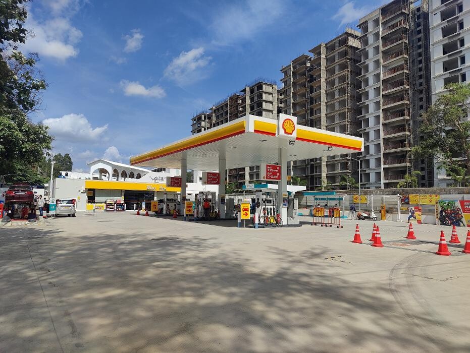 Images Shell Recharge Charging Station