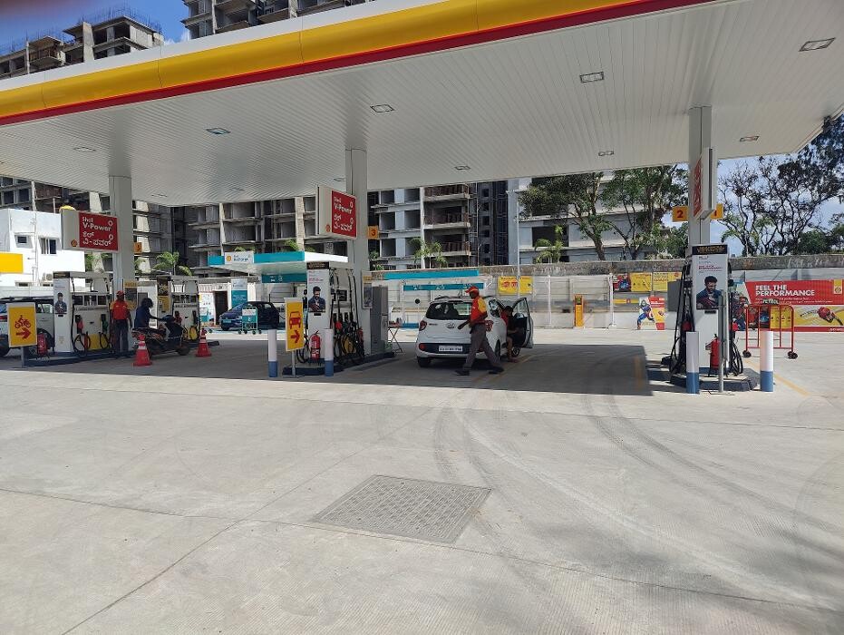 Images Shell Recharge Charging Station