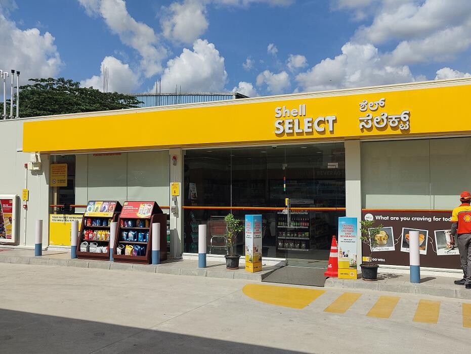 Images Shell Recharge Charging Station