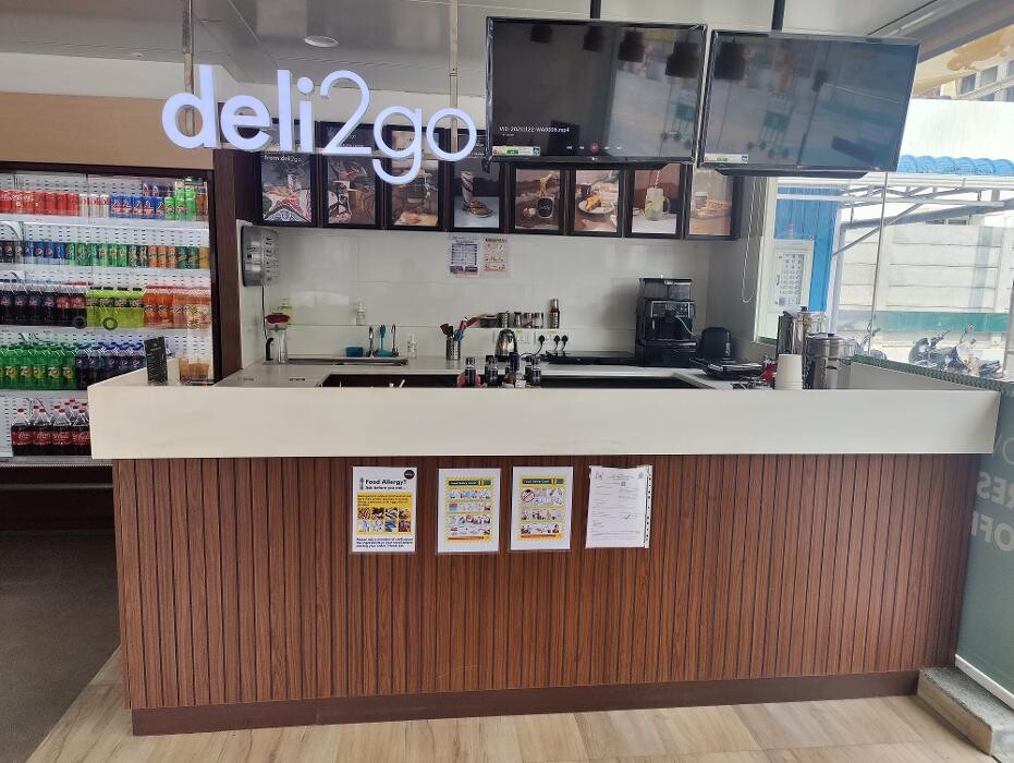 Images Shell Recharge Charging Station