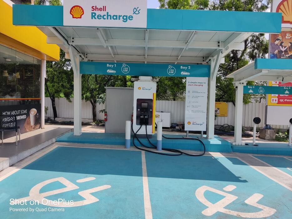 Images Shell Recharge Charging Station