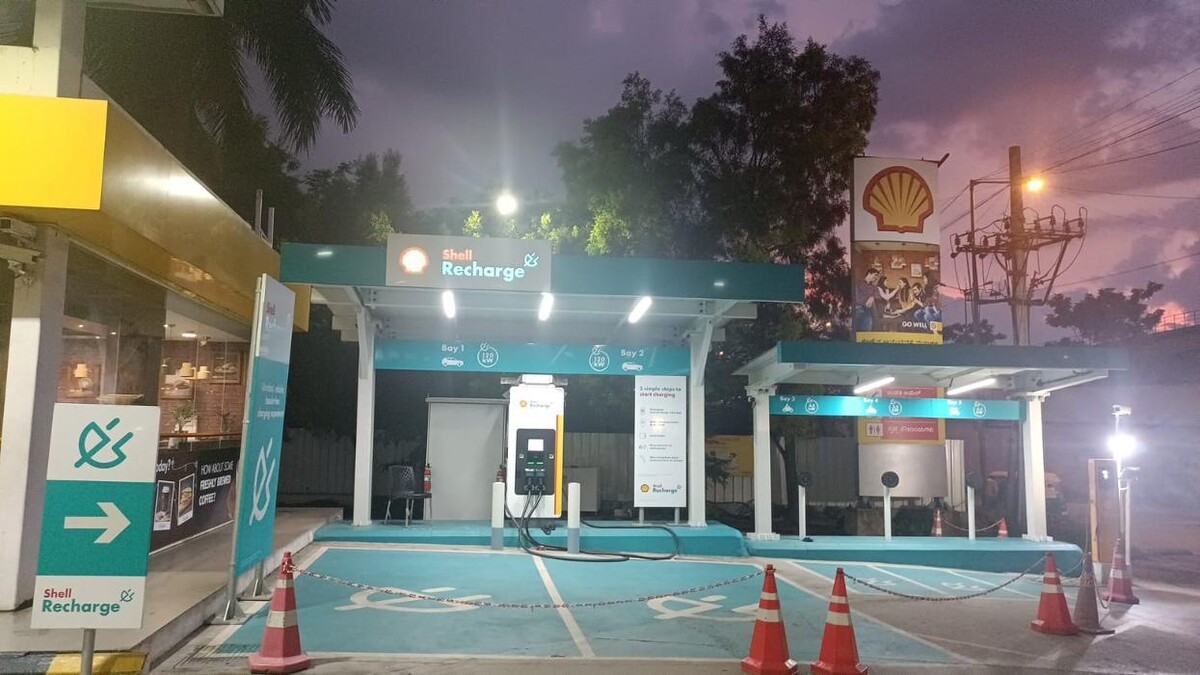 Images Shell Recharge Charging Station