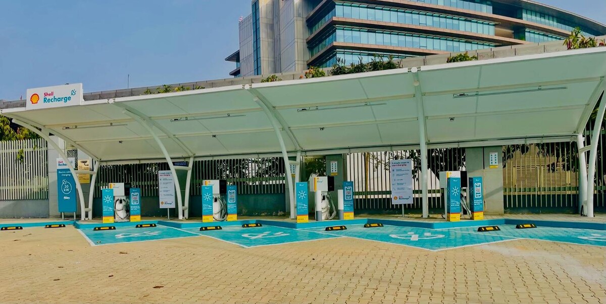 Images Shell Recharge Charging Station