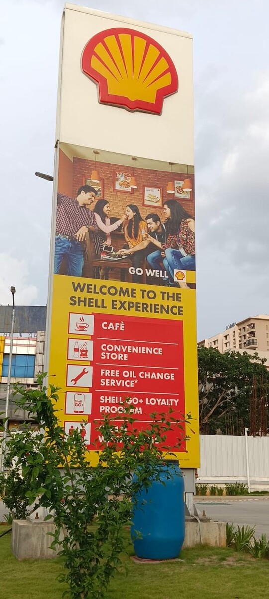 Images Shell Recharge Charging Station