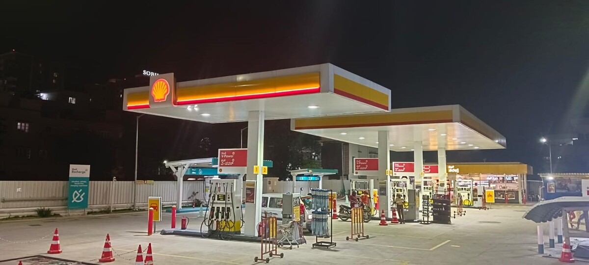 Images Shell Recharge Charging Station