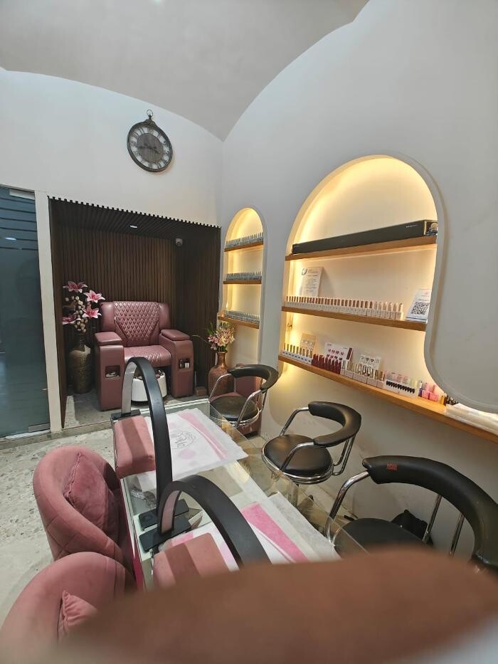 Images Avalon Nail Studio Nail Extension in Chandigarh Eyelashes Extension Nail Art