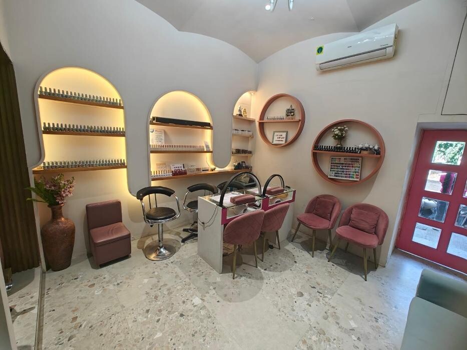 Images Avalon Nail Studio Nail Extension in Chandigarh Eyelashes Extension Nail Art