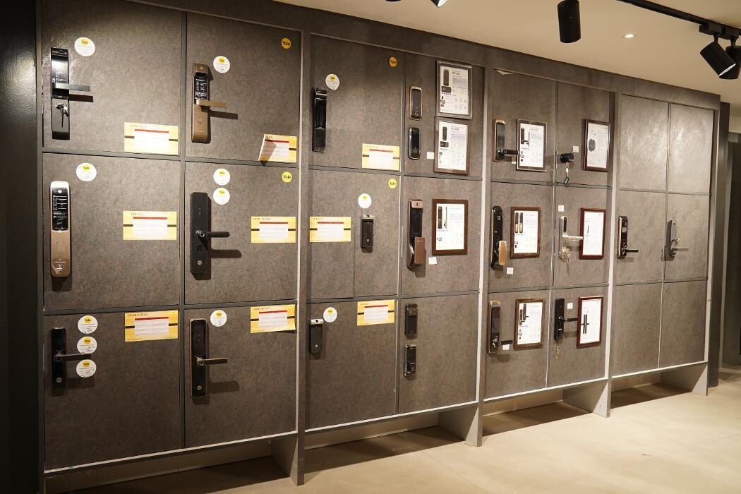 Images SHP Hardware Studio