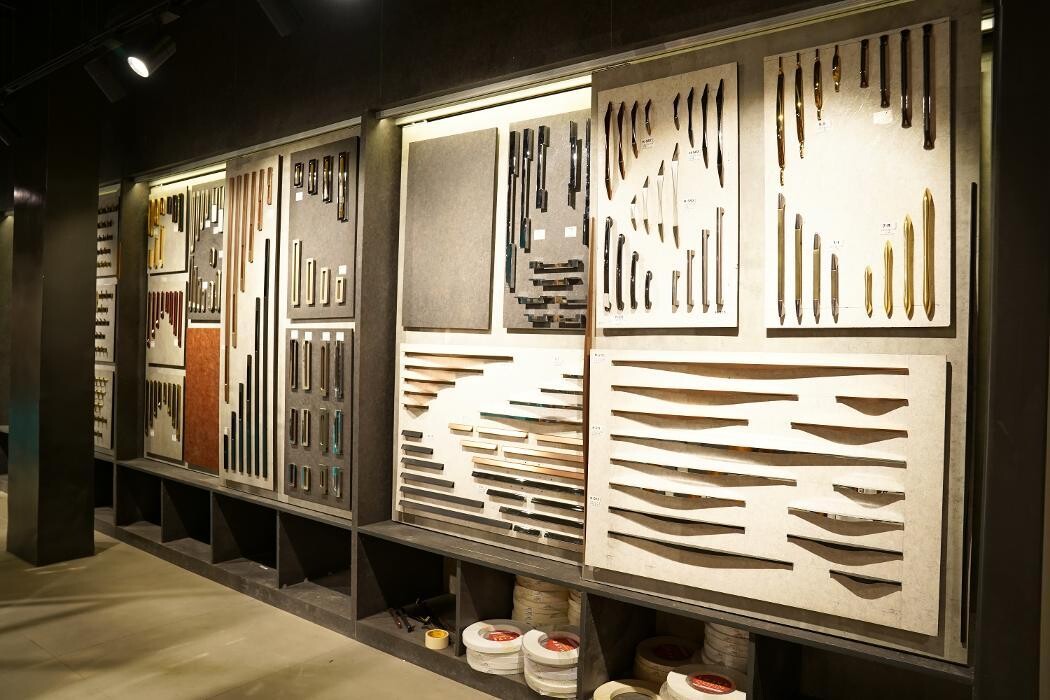 Images SHP Hardware Studio