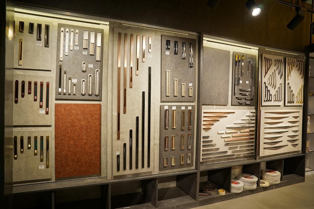 Images SHP Hardware Studio