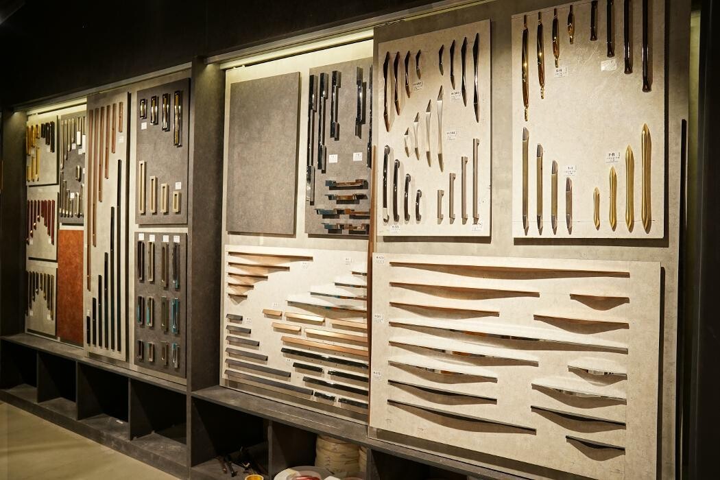 Images SHP Hardware Studio