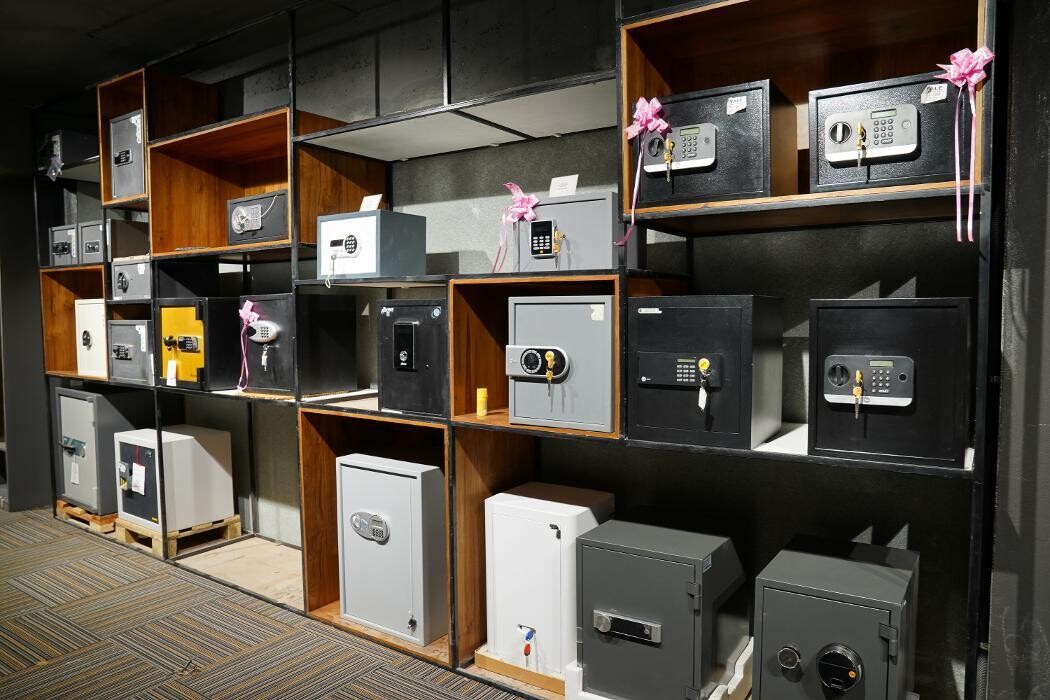 Images SHP Hardware Studio