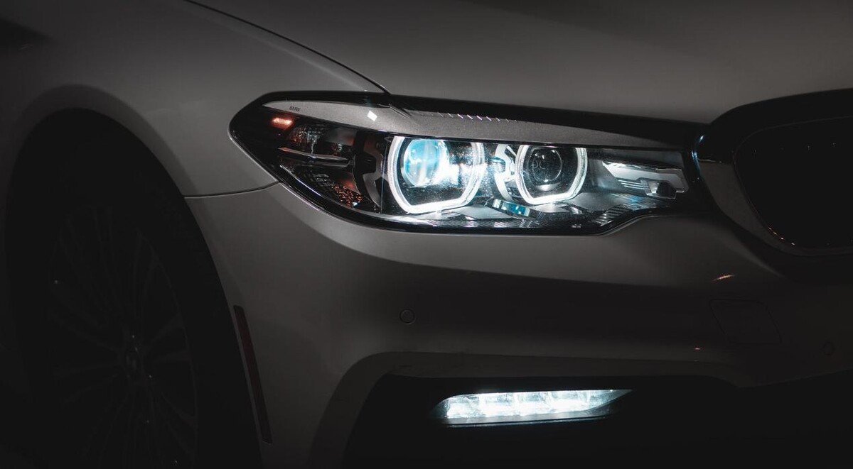 Images LUXORIDES | Luxury car rentals in India (Delhi, Mumbai, Bangalore, Hyderabad, Chennai, Agra, Jaipur, Lucknow and nearby)