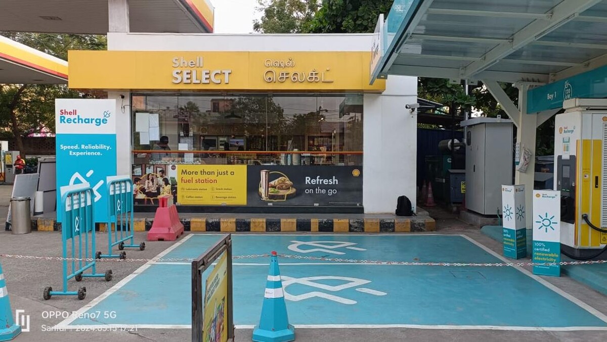 Images Shell Recharge Charging Station