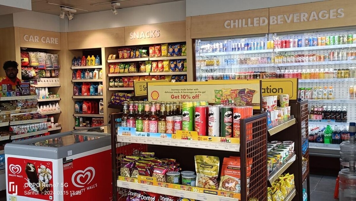 Images Shell Recharge Charging Station