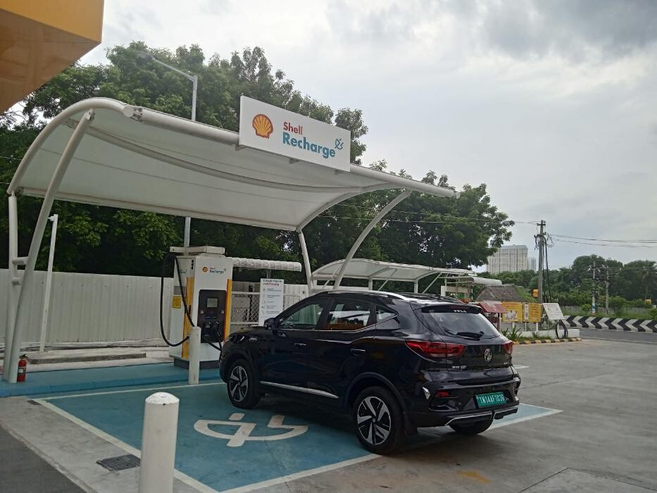 Images Shell Recharge Charging Station