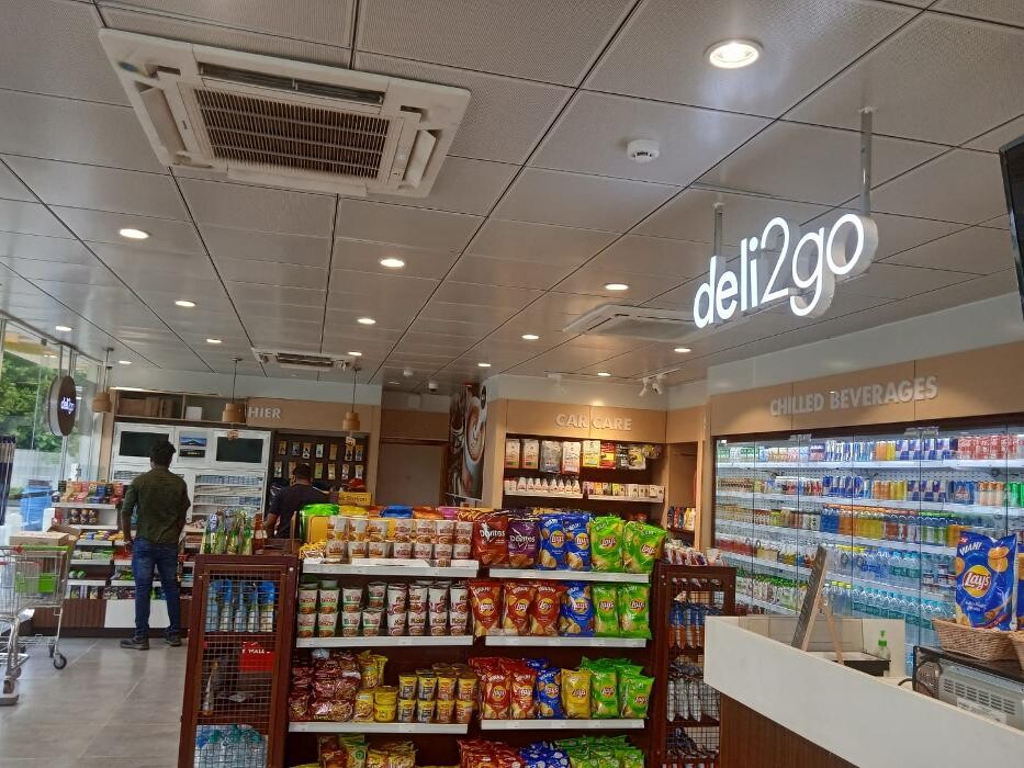 Images Shell Recharge Charging Station