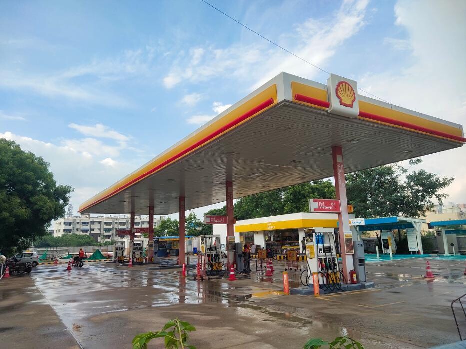 Images Shell Recharge Charging Station