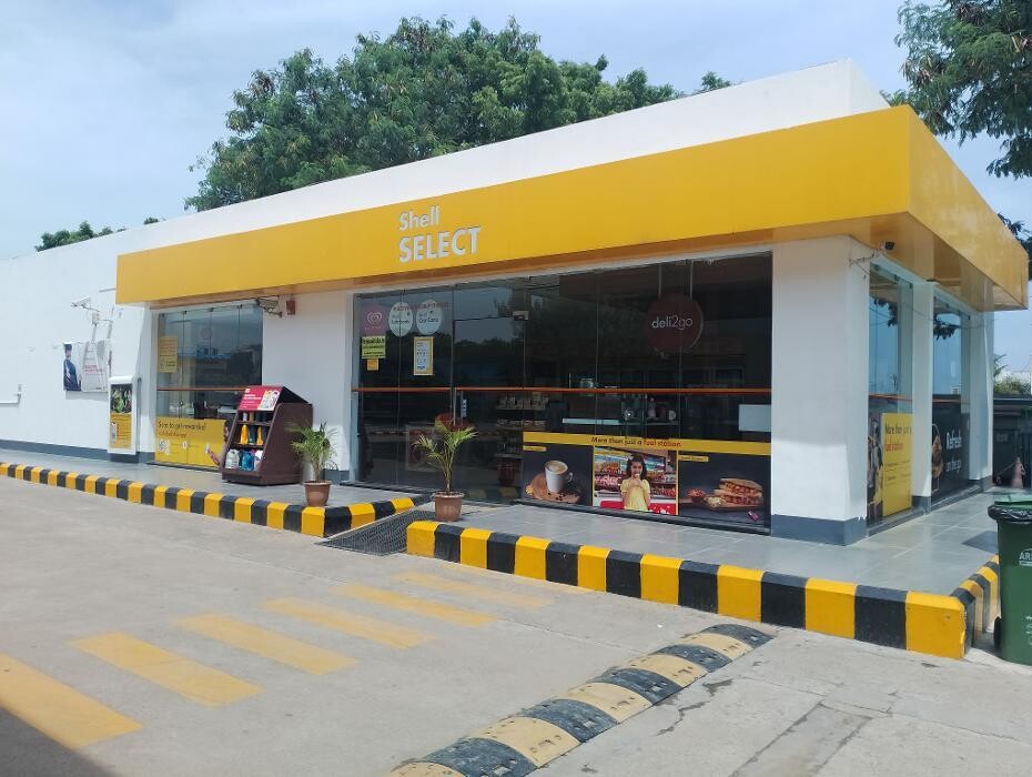 Images Shell Recharge Charging Station