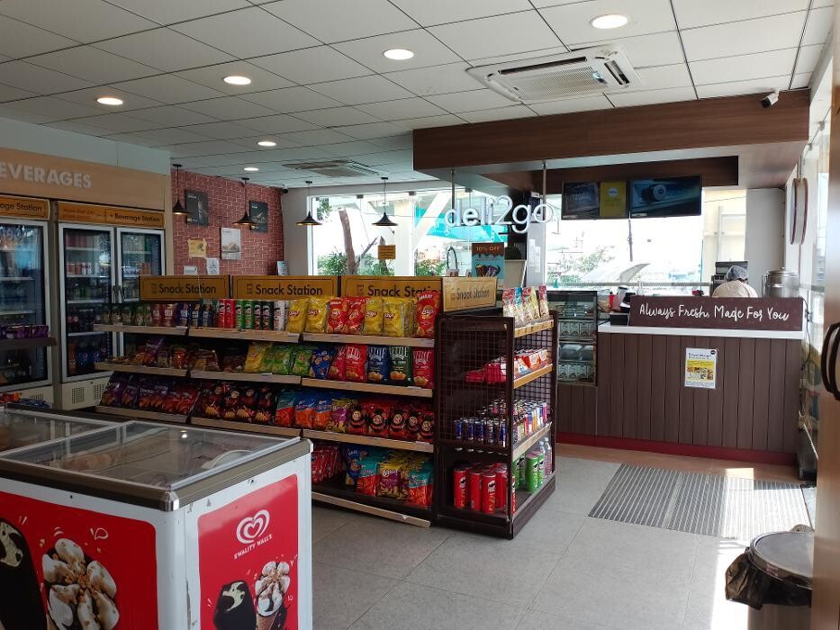 Images Shell Recharge Charging Station