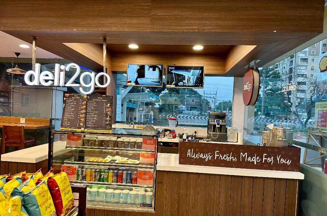 Images Shell Recharge Charging Station