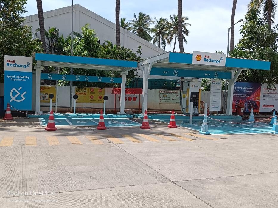 Images Shell Recharge Charging Station