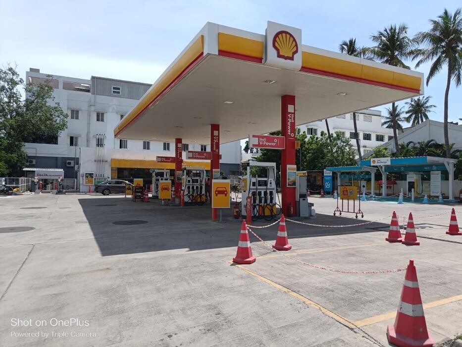 Images Shell Recharge Charging Station