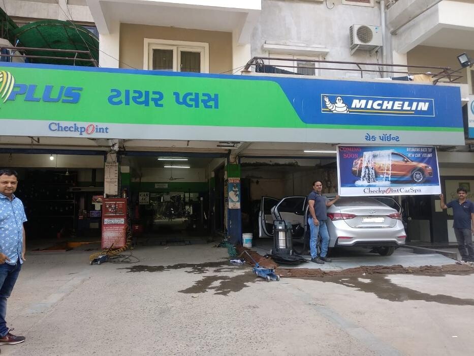 Images Michelin Tyres & Car Service - Checkpoint