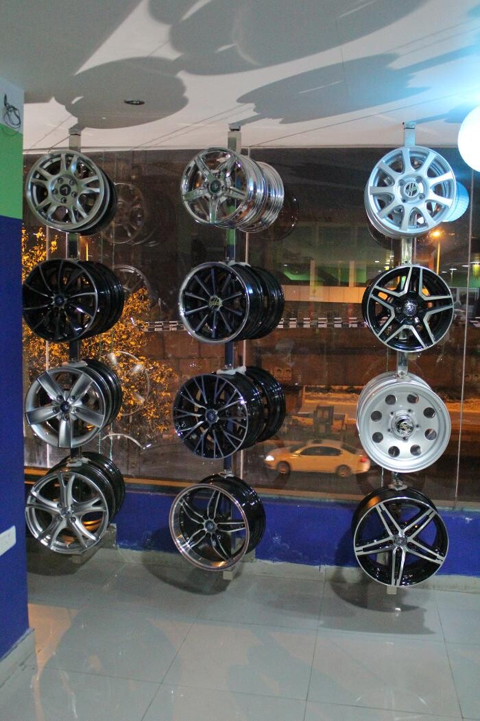 Images Michelin Tyres & Service - Tires N Trims