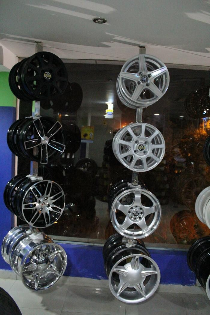 Images Michelin Tyres & Service - Tires N Trims