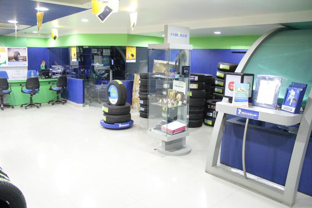 Images Michelin Tyres & Service - Tires N Trims