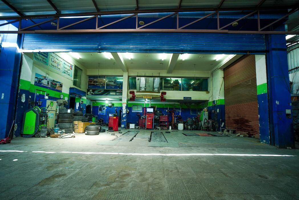 Images Michelin Tyres & Service - Tires N Trims